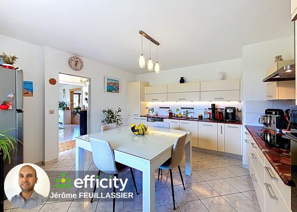 Appartement
         4 pièces
        - 106 m² Exclusivité 285 000 € *
