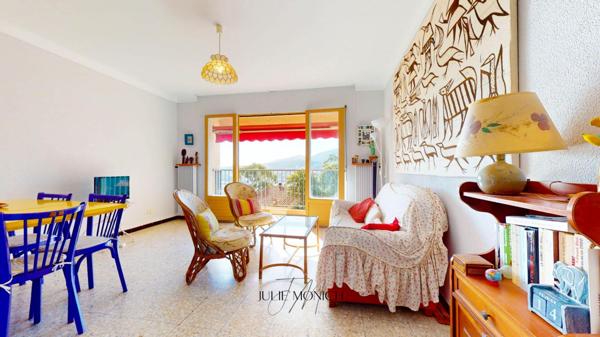 APPARTEMENT VUE MER AVEC BALCON - place de parking, cave