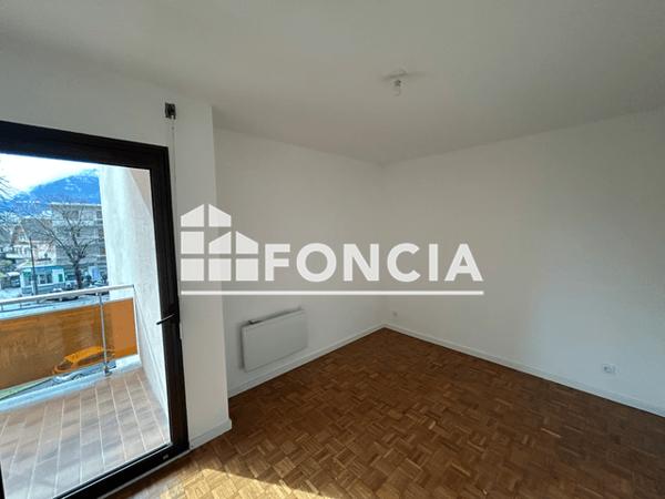 Location Appartement 2 pièces 40.83 m² - 143 AVENUE JEAN PERROT Grenoble 38100