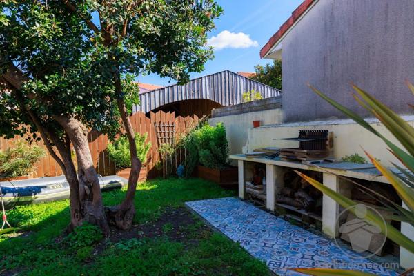 Vente                                                      Maison
                        
                     4 pièces                      87 m2                     à Biscarrosse