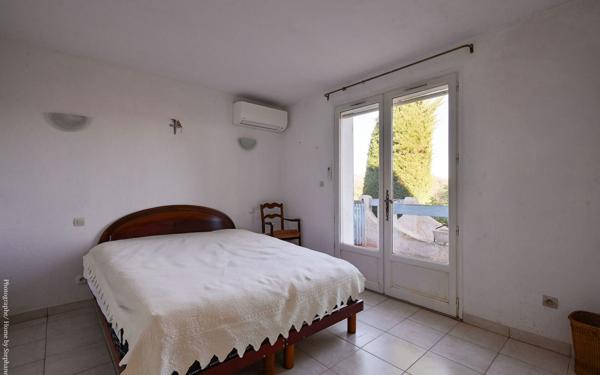 Maison à vendre    5 pièces •  Sanary-sur-Mer