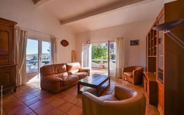 Maison à vendre    5 pièces •  Sanary-sur-Mer