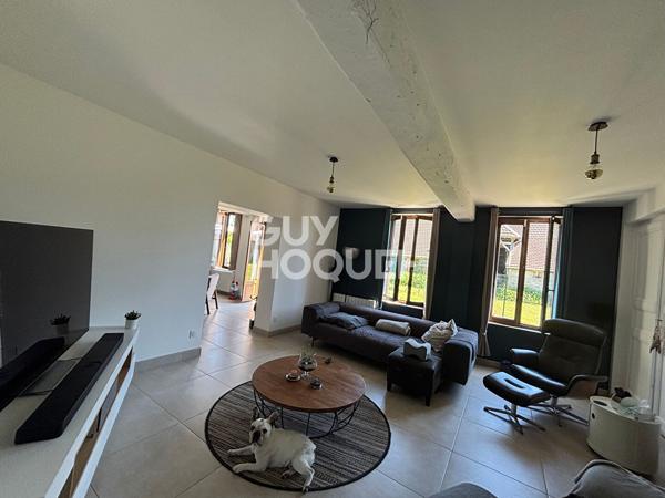 Maison - 6 pièces - 158m²