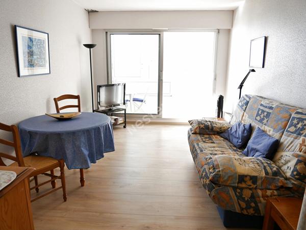 Appartement Les Sables D'Olonne 2 pièces 36 m2 loggia 50 mètres de la mer