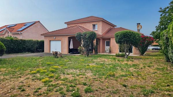 Maison à vendre 5 pièces, 4 chambres avec jardin et garage à LALOUBERE (65)