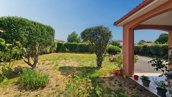 Maison à vendre 5 pièces, 4 chambres avec jardin et garage à LALOUBERE (65)