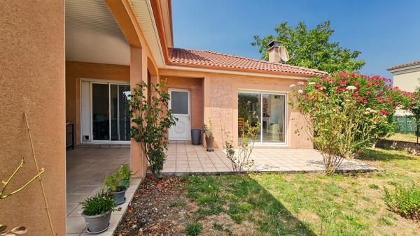 Maison à vendre 5 pièces, 4 chambres avec jardin et garage à LALOUBERE (65)