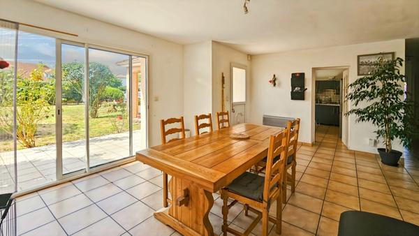 Maison à vendre 5 pièces, 4 chambres avec jardin et garage à LALOUBERE (65)