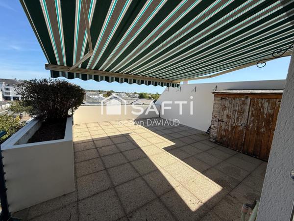 ST BARTHELEMY D'ANJOU, Centre ville, au 3° et dernier étage, T3 de 78 m2 avec terrasse de 30 m2
