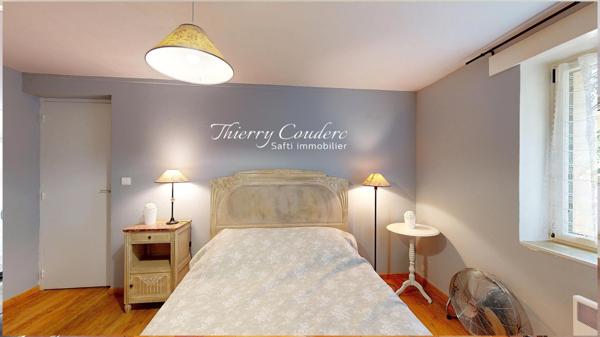 Corps de ferme restauré avec piscine et terrain de 38826 m².