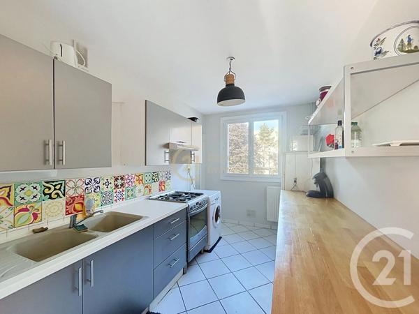 Appartement T3 à vendre  3 pièces - 57,57 m 2   ST JACQUES DE LA LANDE  - 35