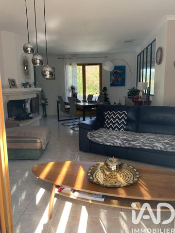 Maison à vendre 6 pièces 130 m² Saint-Geniès-de-Malgoirès