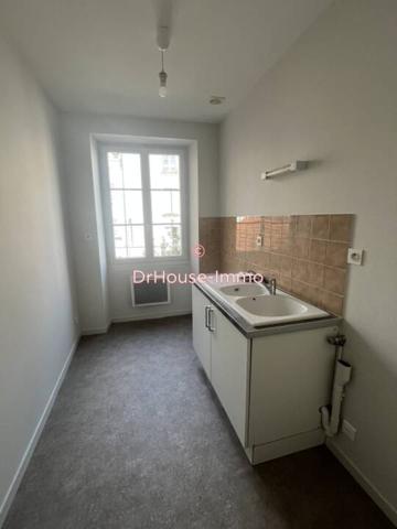 Appartement à louer 4 pièces de 84 m²