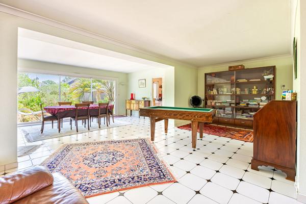 BOUVARDIERE – Maison familiale de 202m² avec jardin et garage