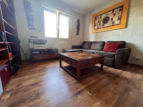 Maison
         7 pièces
        - 247 m² 420 000 € *