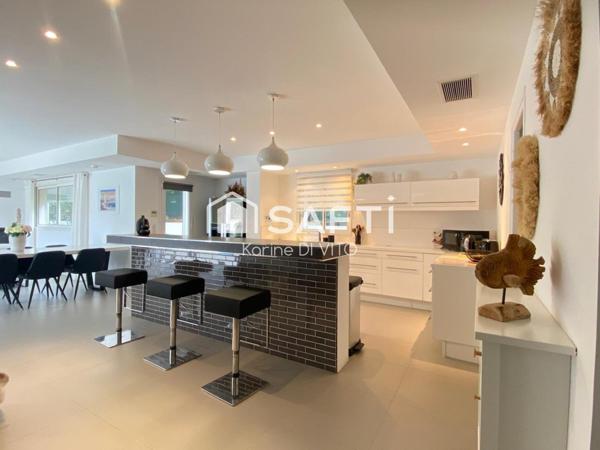 Villa rénovée - Piscine chauffée - 4 suites parentales -