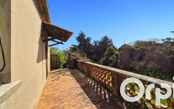 Maison à vendre    4 pièces •  Pont-Saint-Esprit