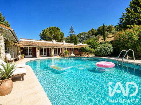 Maison à vendre 10 pièces 176,2 m² Saint-Privat-des-Vieux