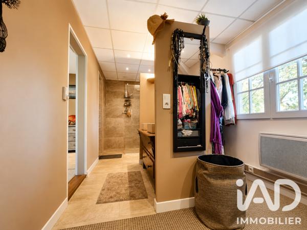 Maison à vendre 10 pièces 176,2 m² Saint-Privat-des-Vieux