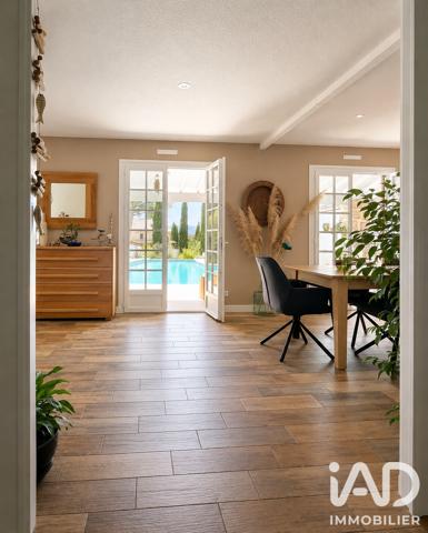 Maison à vendre 10 pièces 176,2 m² Saint-Privat-des-Vieux