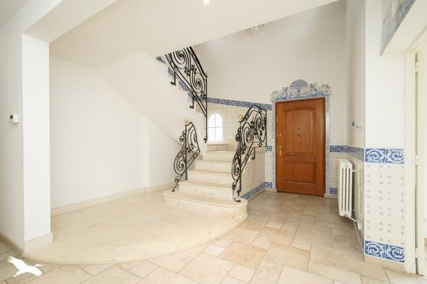 Maison à vendre 554 900 € La Riche 5 p 244 m² DPE C