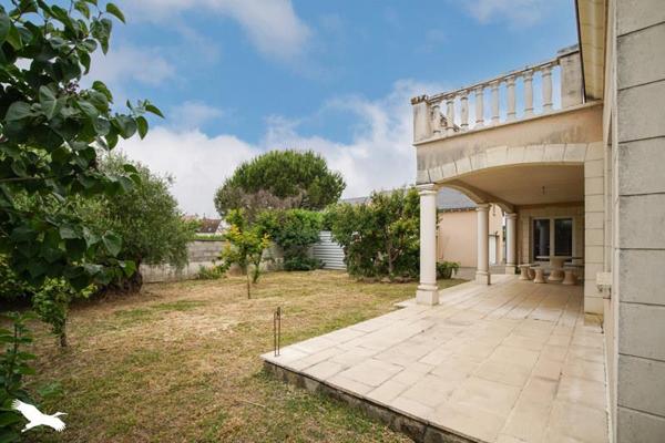 Maison à vendre 554 900 € La Riche 5 p 244 m² DPE C