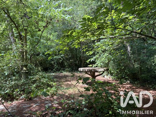 Maison à vendre 7 pièces 230 m² Saint-Pierre-lès-Nemours