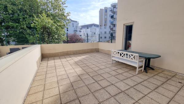 Appartement 3 pièces à vendre à Torcy, avec terrasse proche rerA