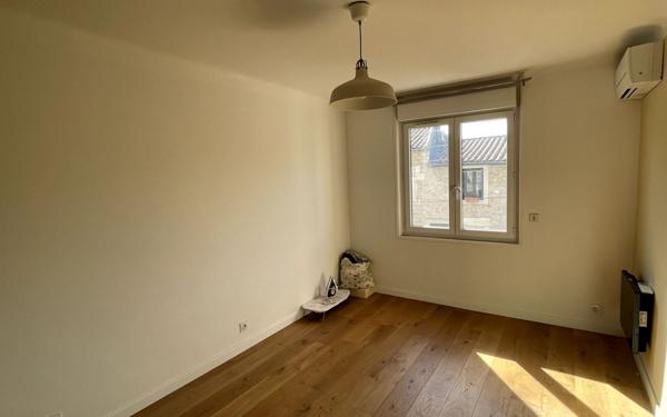 Appartement à louer    2 pièces • 84 m2 Montpellier