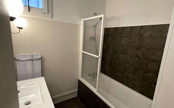 Appartement à louer    2 pièces • 84 m2 Montpellier