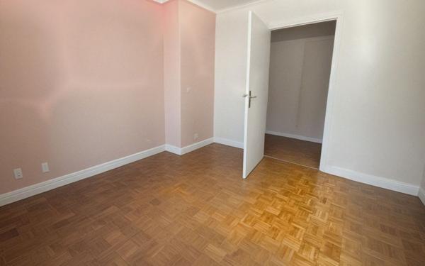 Appartement à vendre    3 pièces •  Valence