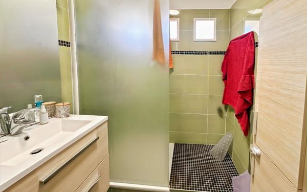 Appartement à vendre    3 pièces •  Valence