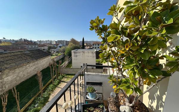 Appartement à vendre    3 pièces •  Valence