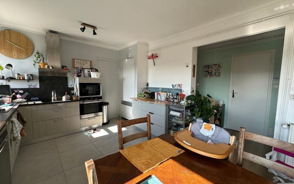 Appartement à vendre    3 pièces •  Valence