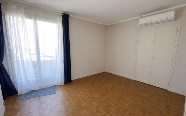 Appartement à vendre    3 pièces •  Valence