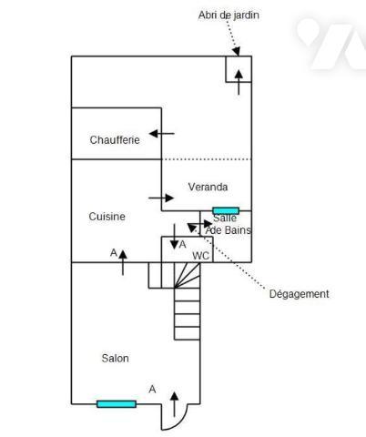  DEUX MAISONS mitoyennes avec cour et grandes dépendances au cœur de BALLON ST MARS