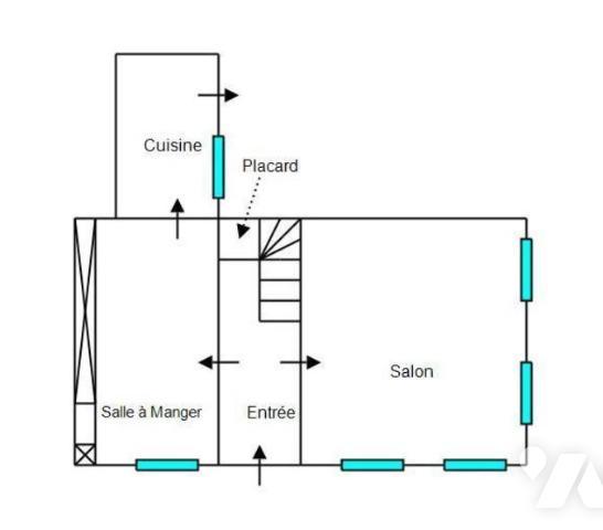  DEUX MAISONS mitoyennes avec cour et grandes dépendances au cœur de BALLON ST MARS