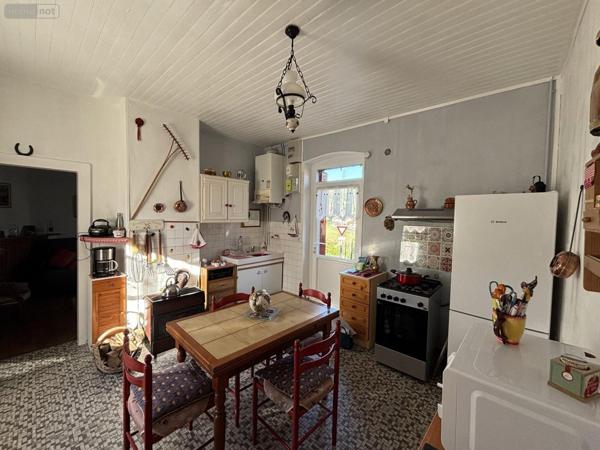 Maison individuelle à vendre à Champagnac dans le Cantal (15350), ref : 106T-15029