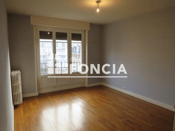 Location Appartement 5 pièces 90.86 m² - 33 RUE DEVOSGE Dijon 21000