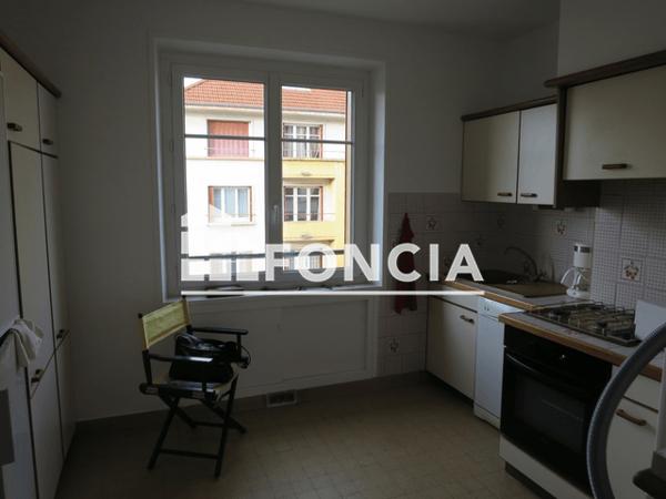 Location Appartement 5 pièces 90.86 m² - 33 RUE DEVOSGE Dijon 21000