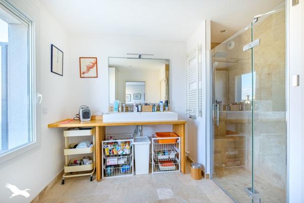 Appartement à vendre |                                       Bron |                                        2 pièces  |  75 m²