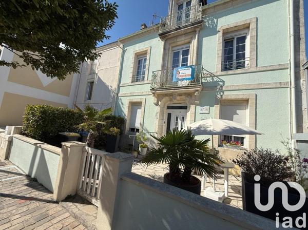 Maison à vendre 11 pièces 214 m² Châtelaillon-Plage