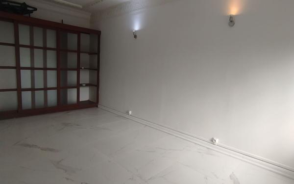 Appartement à louer    3 pièces • 86 m2 Saint-Denis