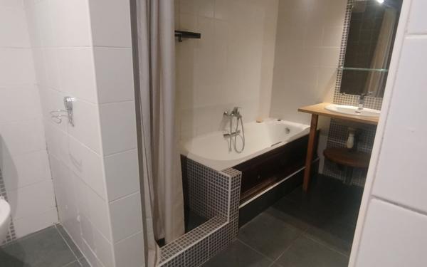 Appartement à louer    3 pièces • 86 m2 Saint-Denis