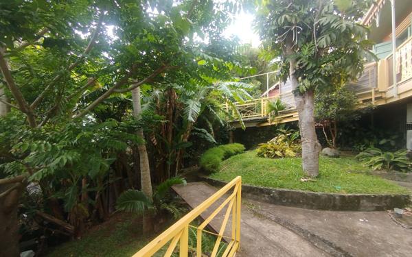 Appartement à louer    3 pièces • 86 m2 Saint-Denis