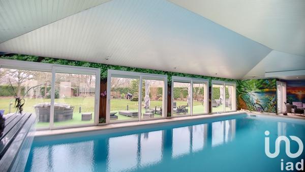 Maison à vendre 6 pièces 280 m² Saint-Cyr-sur-Loire