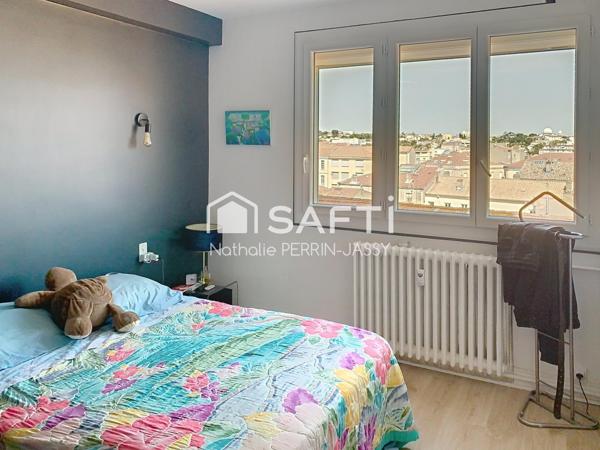 Appartement très lumineux, au bord des Allées Paul Riquet