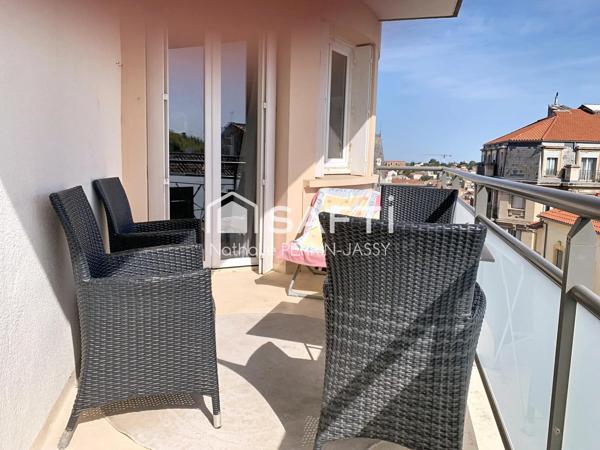 Appartement très lumineux, au bord des Allées Paul Riquet