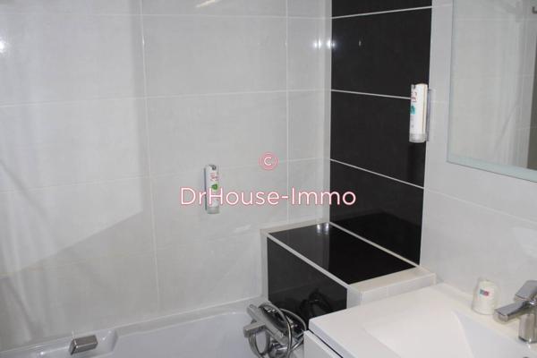 Commerce à vendre 35 pièces de 980 m²