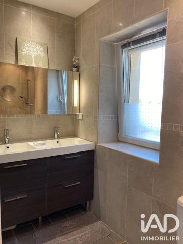 Maison à vendre 6 pièces 170 m² Charmes-sur-Rhône